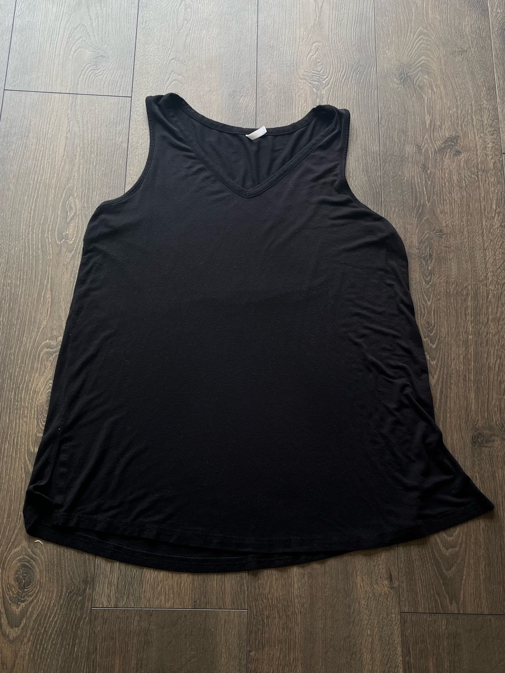NWOT Longyuan V-Neck Tank Top